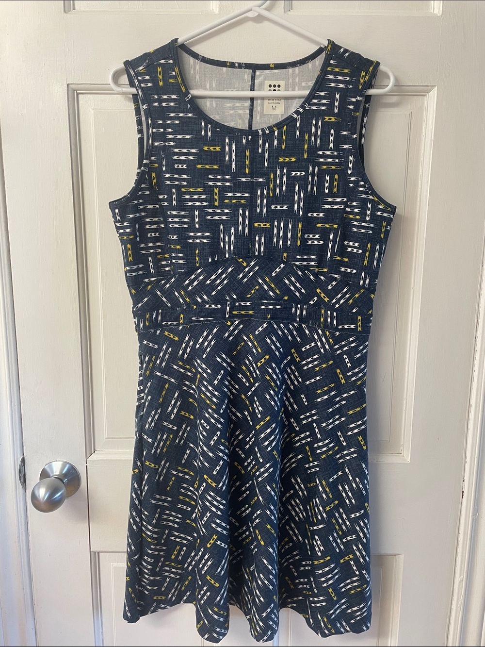 Title Nine Dream Dress dark blue Crossroads pattern summer golf women’s size M